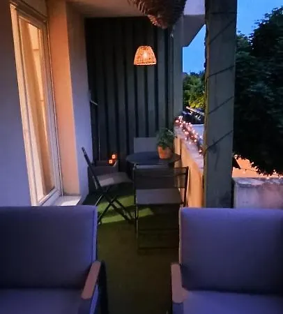 Stylish 1-bedroom Flat With Beautiful Terrace , For A Cosy Retreat * Страсбург